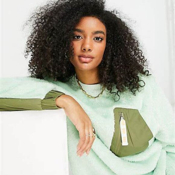 UGG Niko Sherpa Crewneck Mint Green Pullover Sweater * SZ S - Picture 3 of 9